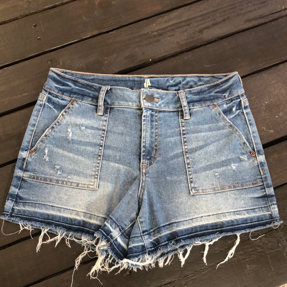 Utility Pocket Denim Shorts
